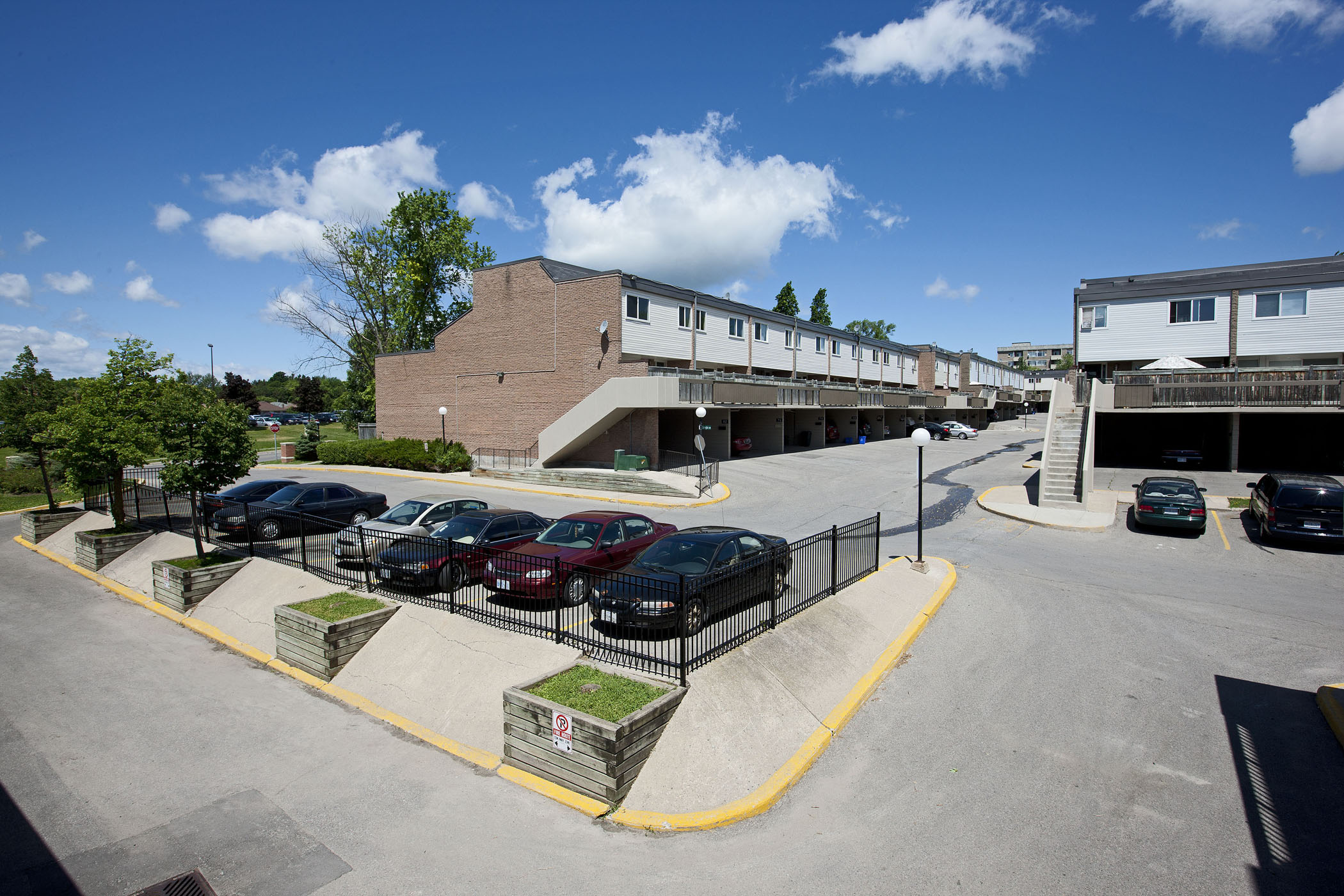 253 Milestone Cres